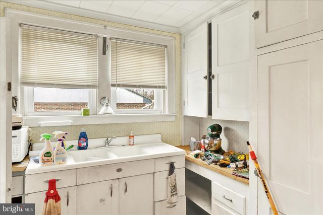 1602 CROWDER AVE, Reading, PA 19607