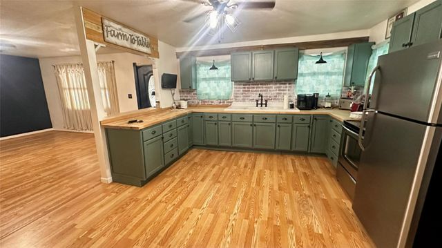 3107 Bob Mathews Street, Bedias, TX 77831