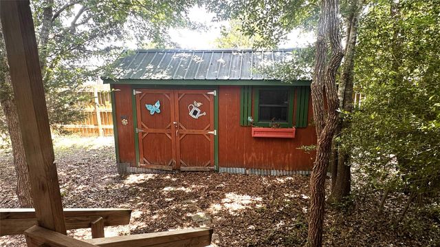3107 Bob Mathews Street, Bedias, TX 77831