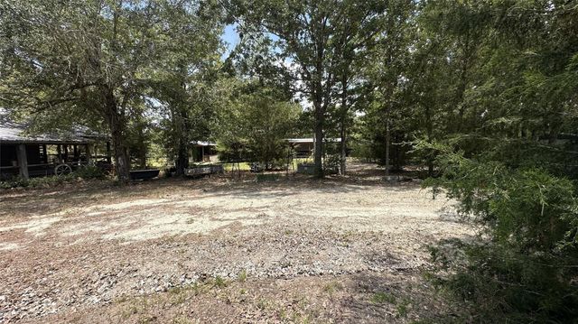 3107 Bob Mathews Street, Bedias, TX 77831