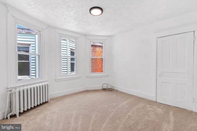 118 N 2ND ST, Darby, PA 19023