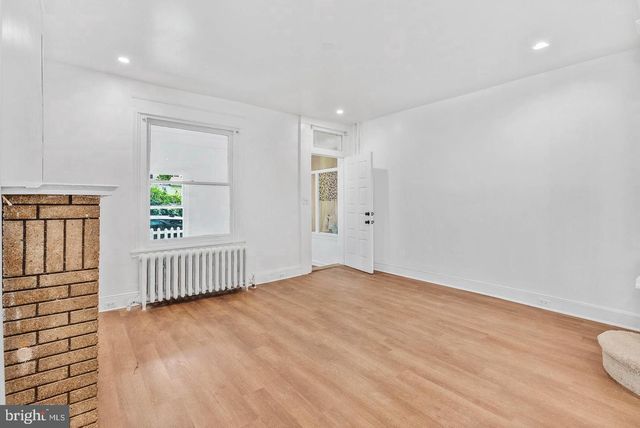 118 N 2ND ST, Darby, PA 19023