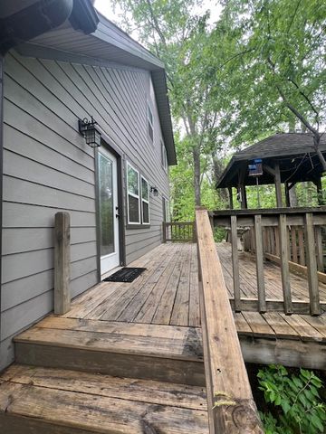 162 Maple Avenue, West Fork, AR 72774