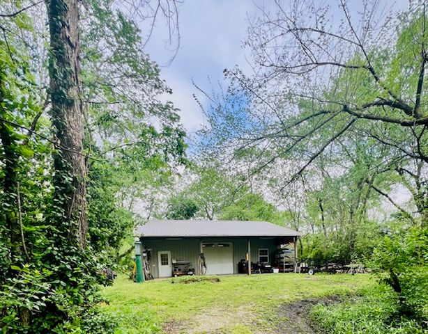 162 Maple Avenue, West Fork, AR 72774