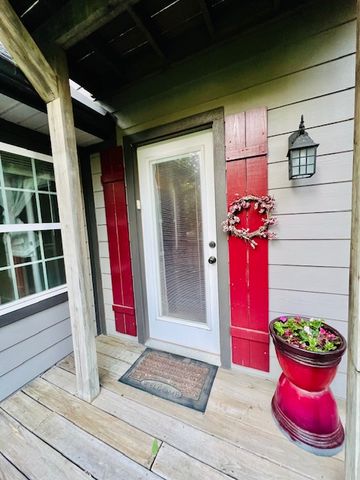 162 Maple Avenue, West Fork, AR 72774