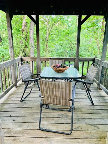 162 Maple Avenue, West Fork, AR 72774