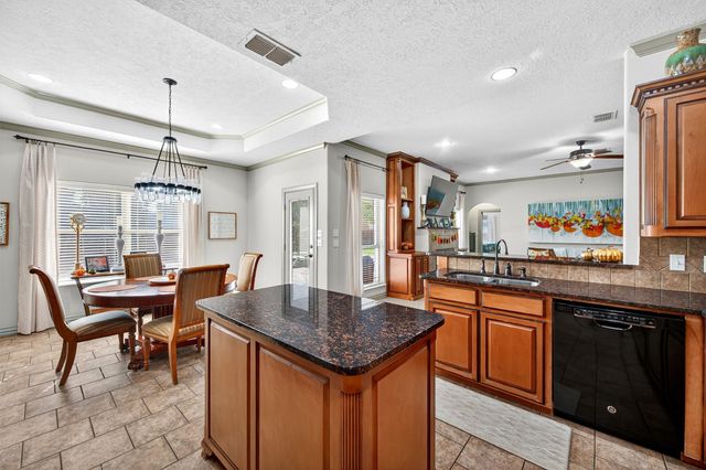 122 2nd Street, Lindsay, TX 76250