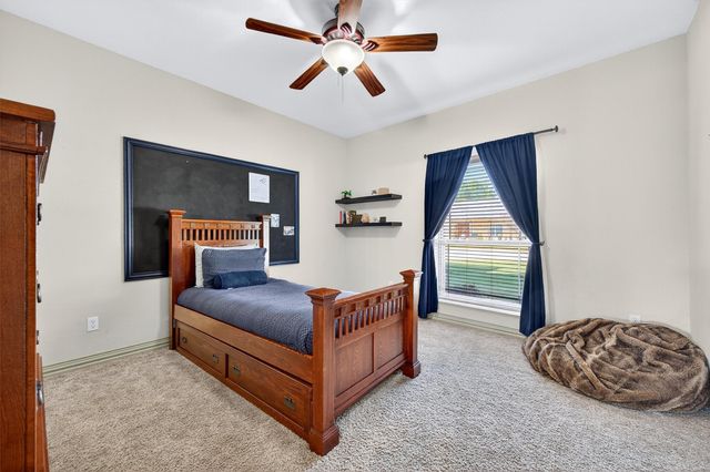 122 2nd Street, Lindsay, TX 76250