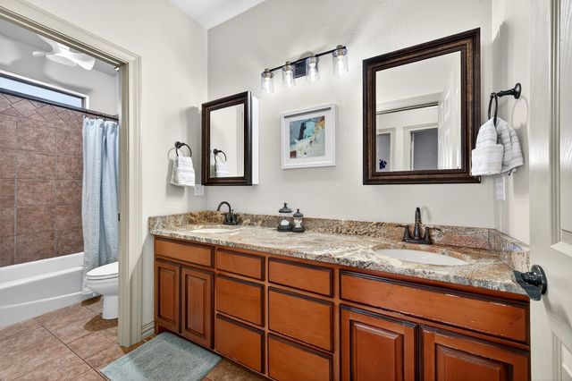 122 2nd Street, Lindsay, TX 76250