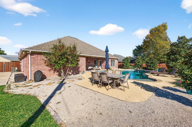 122 2nd Street, Lindsay, TX 76250