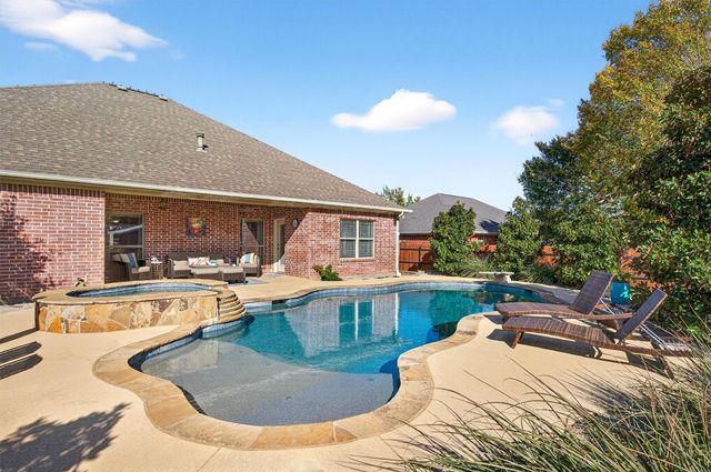 122 2nd Street, Lindsay, TX 76250