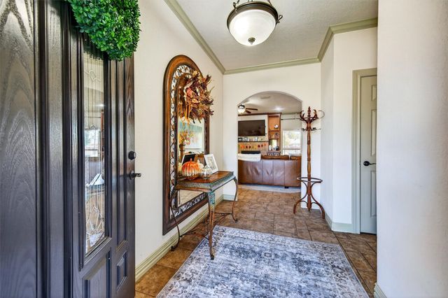 122 2nd Street, Lindsay, TX 76250