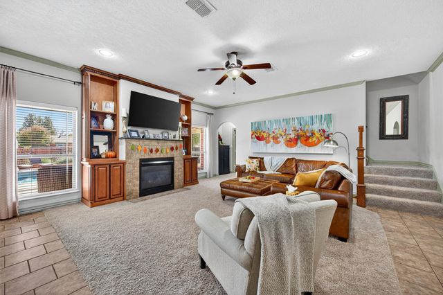 122 2nd Street, Lindsay, TX 76250