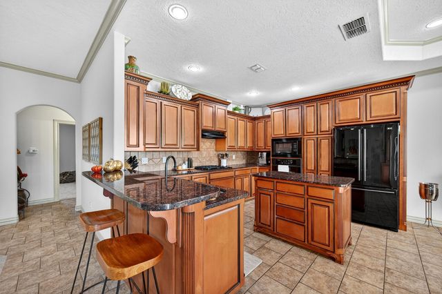 122 2nd Street, Lindsay, TX 76250