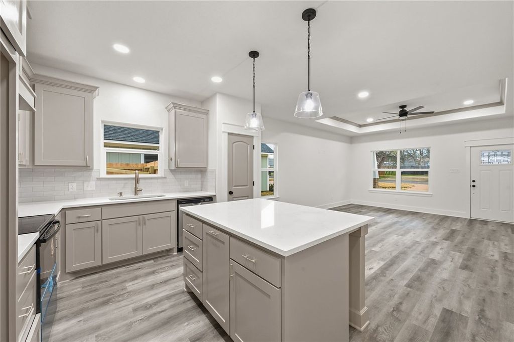 205 Lock Lane, Bryan, TX 77803 — photo 4