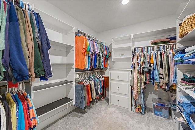1350 S Spring Loop, Fayetteville, AR 72703