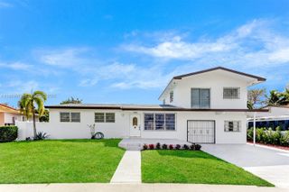 980 W 45th Pl 1, Hialeah, FL 33012