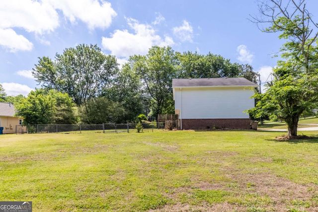 2250 Ridge Forest Drive, Grayson, GA 30017
