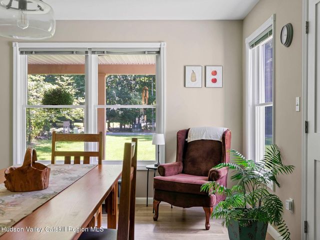 26 Thistle Grove, Round Top, NY 12473