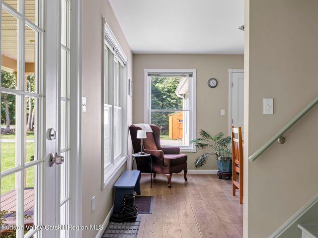 26 Thistle Grove, Round Top, NY 12473