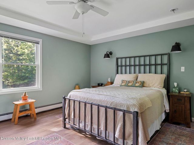 26 Thistle Grove, Round Top, NY 12473