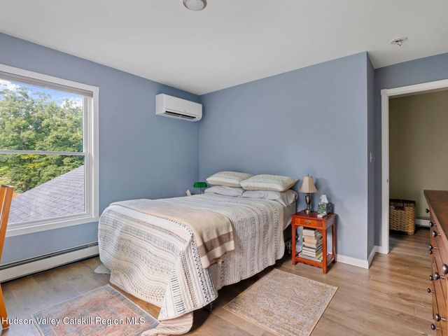 26 Thistle Grove, Round Top, NY 12473