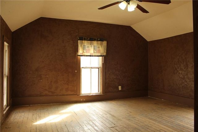 509 S 8th Street, Independence, KS 67301