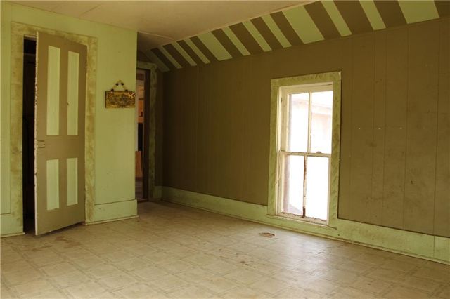 509 S 8th Street, Independence, KS 67301