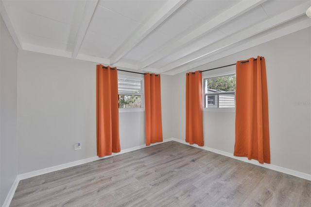 4104 W FAIRVIEW HEIGHTS, Tampa, FL 33616