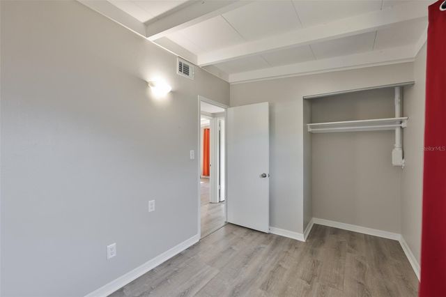 4104 W FAIRVIEW HEIGHTS, Tampa, FL 33616