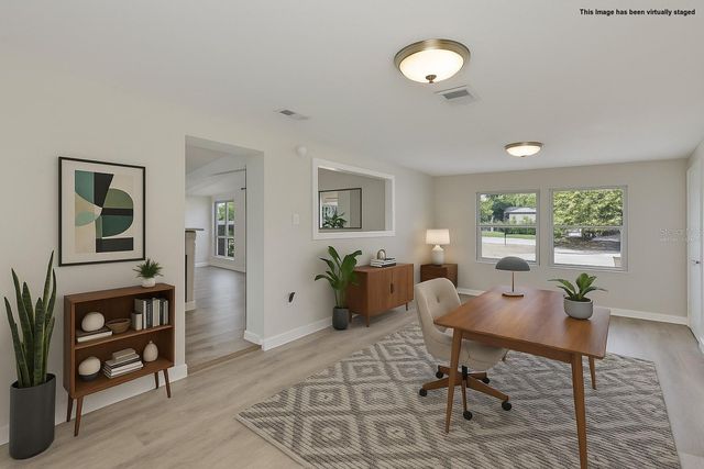 4104 W FAIRVIEW HEIGHTS, Tampa, FL 33616