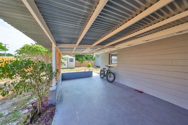 4104 W FAIRVIEW HEIGHTS, Tampa, FL 33616