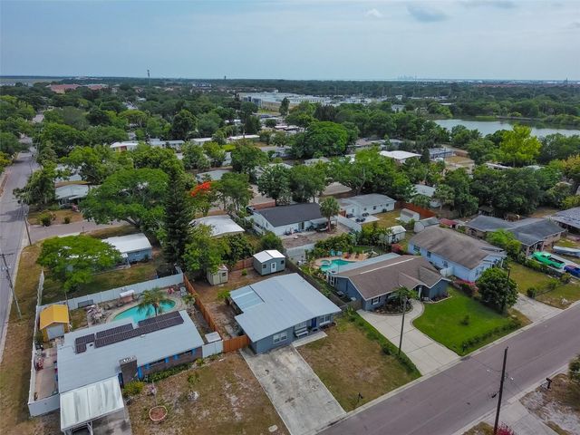 4104 W FAIRVIEW HEIGHTS, Tampa, FL 33616