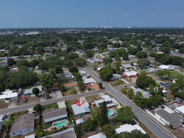 4104 W FAIRVIEW HEIGHTS, Tampa, FL 33616