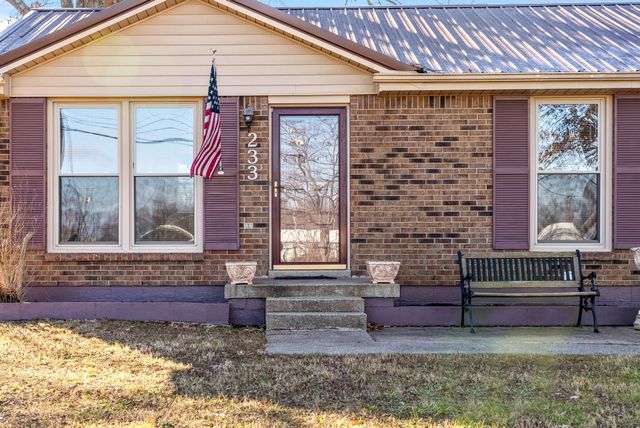 233 Old Hopkinsville Hwy, Clarksville, TN 37042