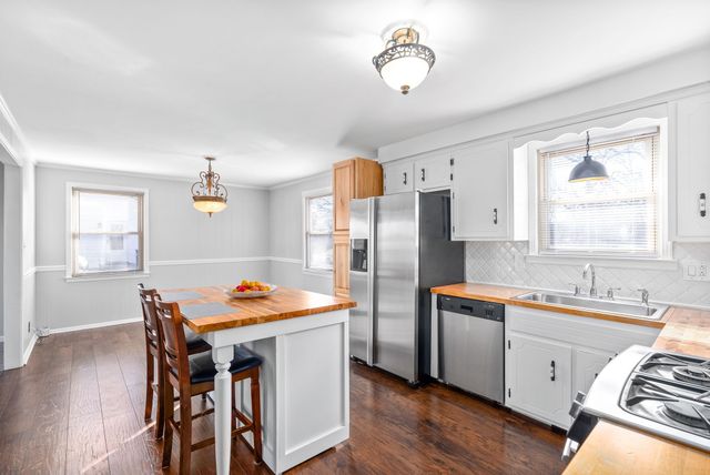 233 Old Hopkinsville Hwy, Clarksville, TN 37042