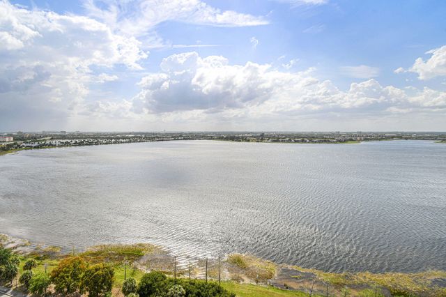 300 S Australian Avenue 1512, West Palm Beach, FL 33401