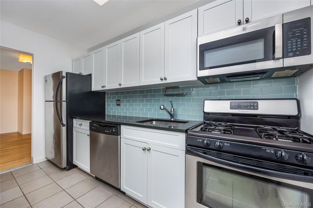 251 W Broadway 306, Long Beach, NY 11561
