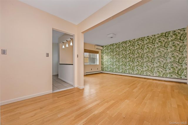 251 W Broadway 306, Long Beach, NY 11561