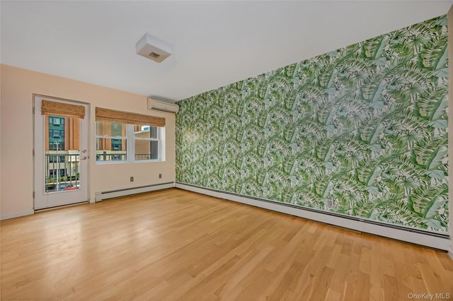 251 W Broadway 306, Long Beach, NY 11561