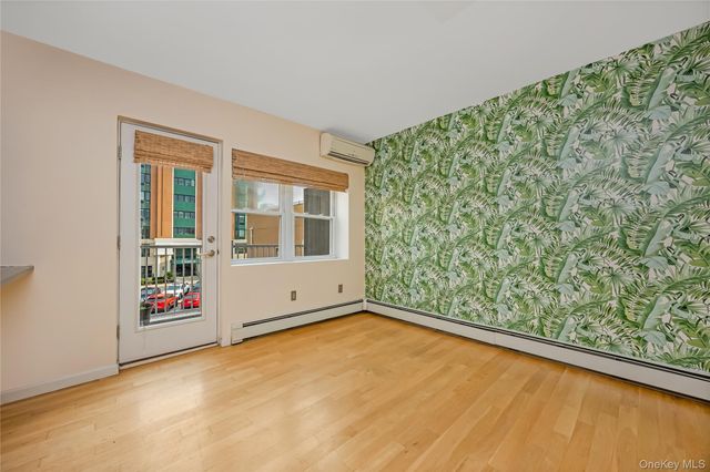 251 W Broadway 306, Long Beach, NY 11561