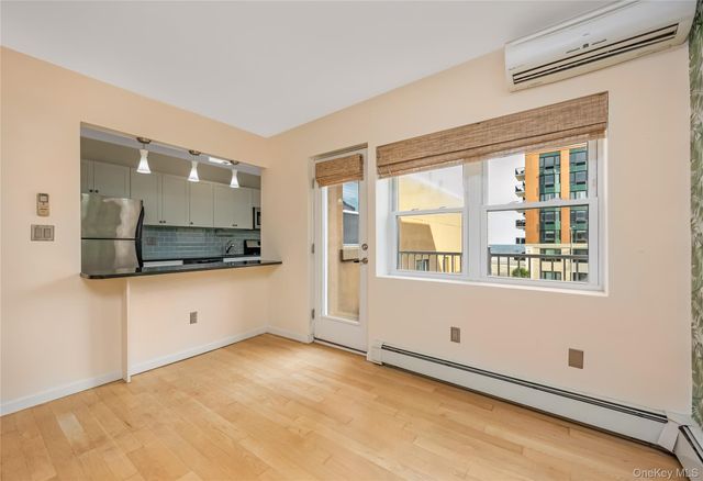 251 W Broadway 306, Long Beach, NY 11561
