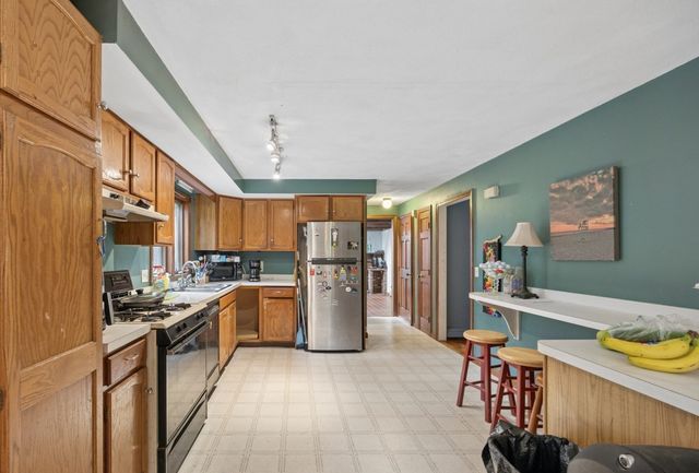 89 Pickens Street, Lakeville, MA 02347