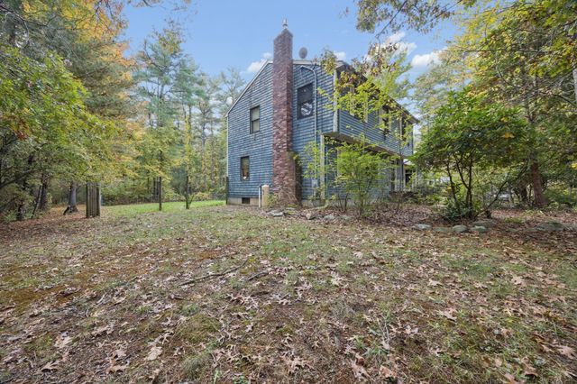 89 Pickens Street, Lakeville, MA 02347