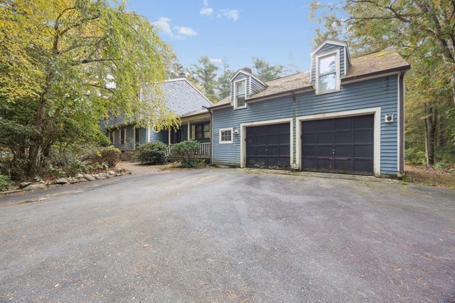 89 Pickens Street, Lakeville, MA 02347