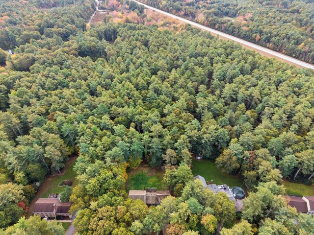 89 Pickens Street, Lakeville, MA 02347