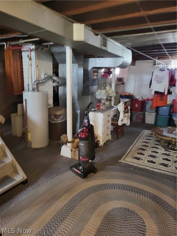 367 Wayne Avenue, Akron, OH 44301