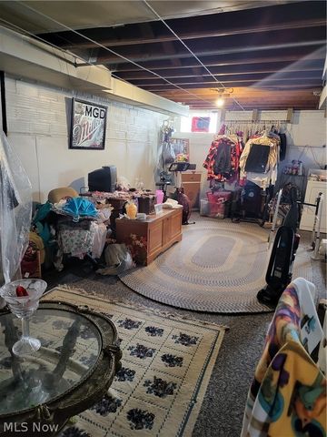 367 Wayne Avenue, Akron, OH 44301