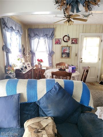 367 Wayne Avenue, Akron, OH 44301