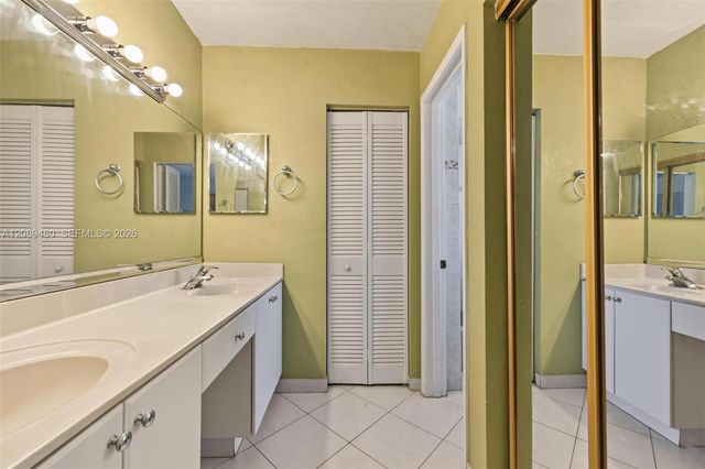 7205 W 3rd Avenue, Hialeah, FL 33014